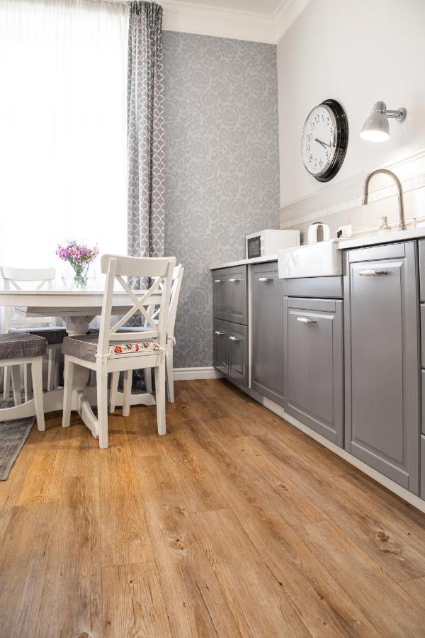 Househost Apartment :Zacisze Street Krasków Eksteriør bilde